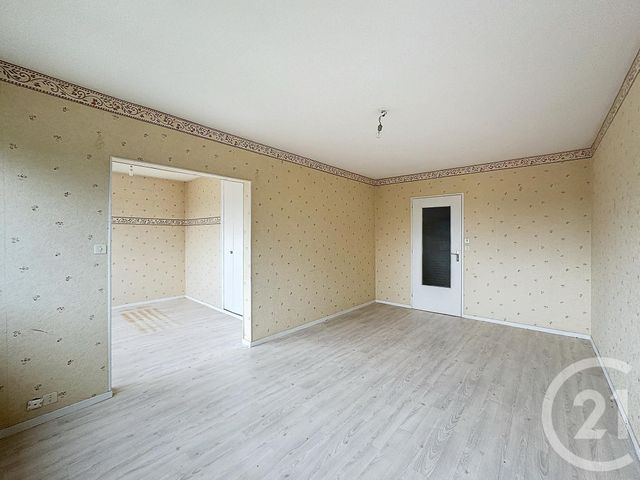 Appartement F3 à vendre - 3 pièces - 60,80 m2 - St Loup Sur Semouse - 70 - FRANCHE-COMTE